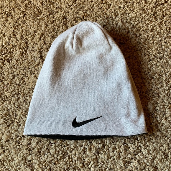 nike reversible beanie